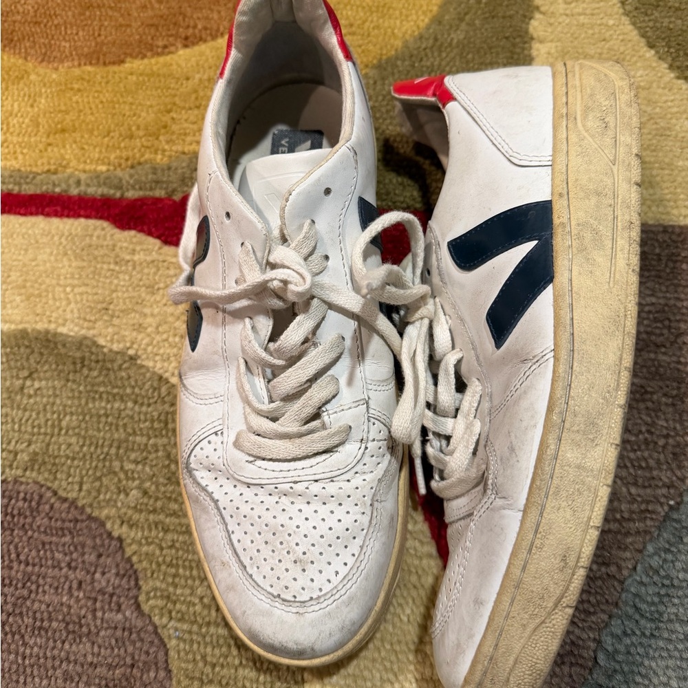 VEJA V-10 Leather Sneakers Shoes White Navy Blue Red Women’s Size US 9